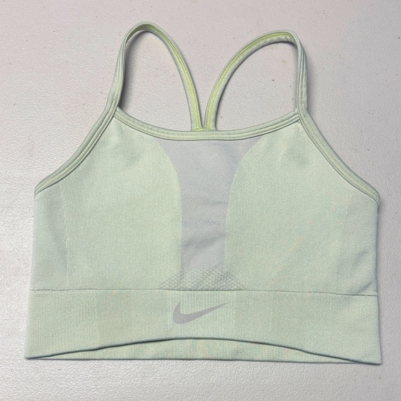 Nike Seamless Sports Bra - Picture 1 of 6